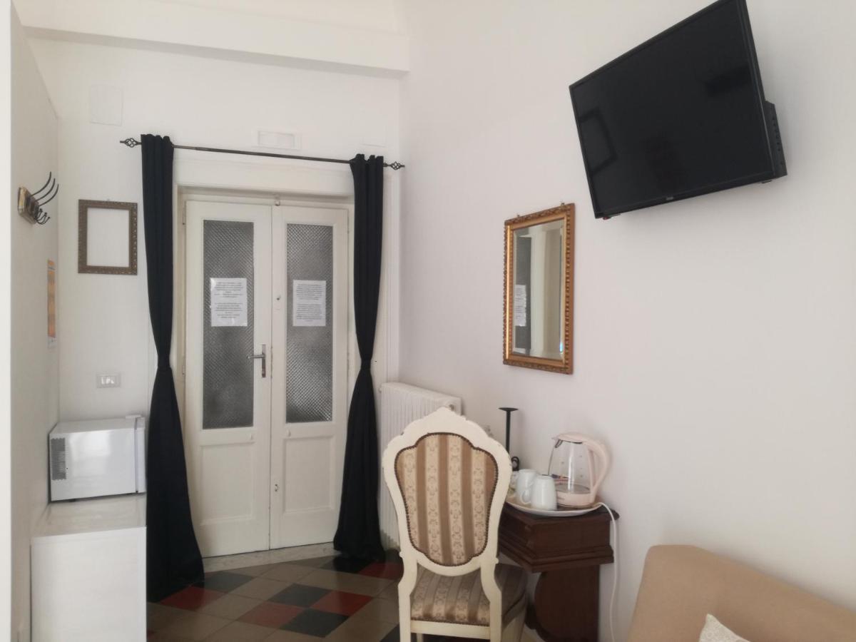 B&B Chimera Bari Exterior photo